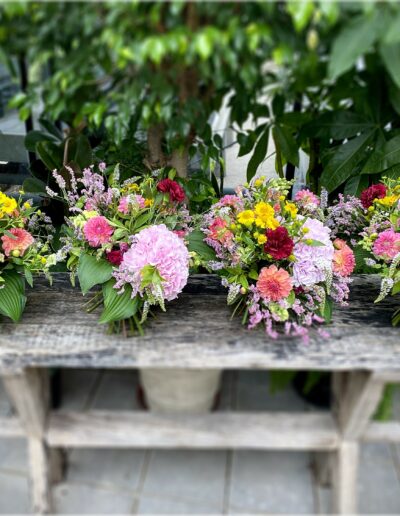Sommerliche Blumensträuße